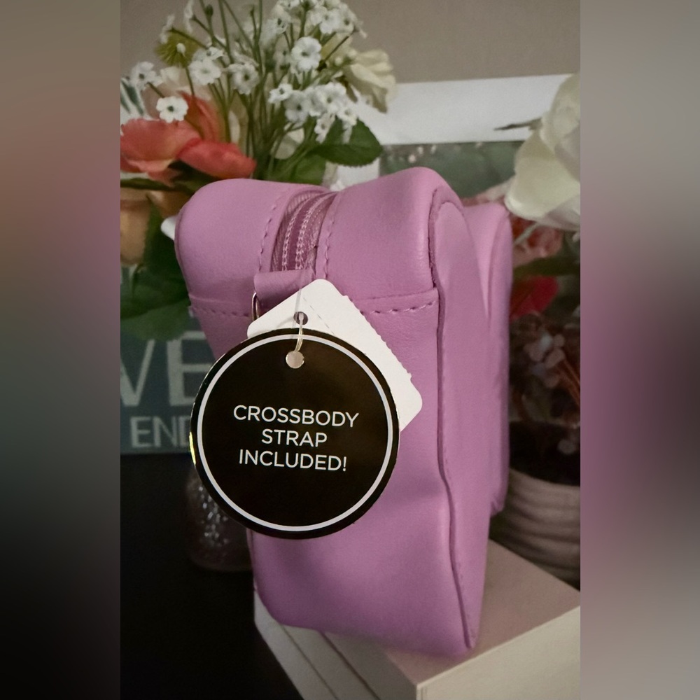 🆕🦋 BATH & BODY WORKS LIMITED EDITION BUTTERFLY CROSSBODY BAG. NEW WTAGS! - Picture 12 of 12